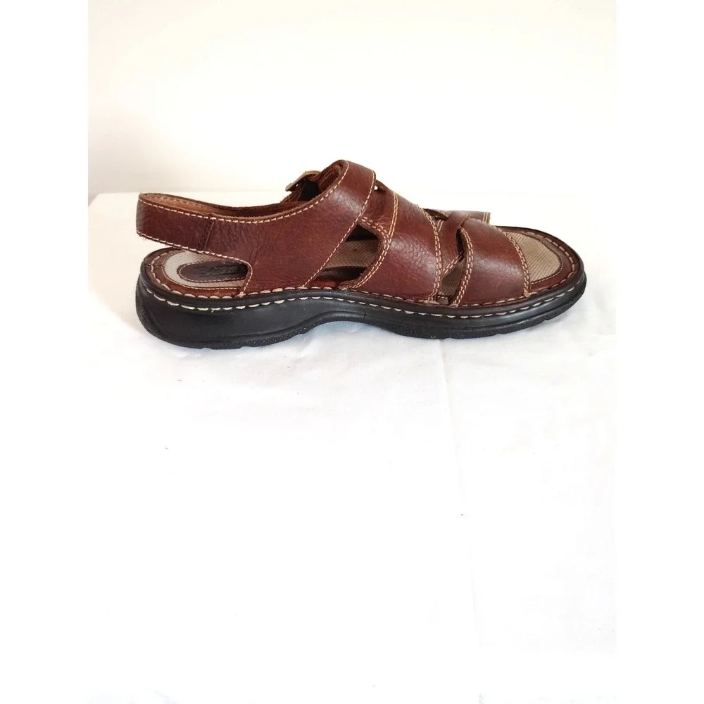 Born Brown Leather Fisherman Sandals Men 9 Comfort Footbed Beach Resort Preppy